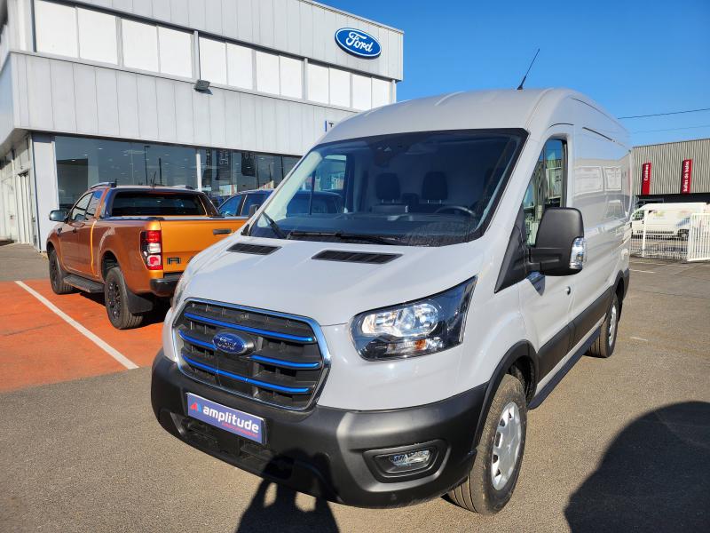 Photo FORD Transit 2T Fg E 390 L2H2 135 kW (184 ch) Electrique Batterie 75/68 kWh Trend Business