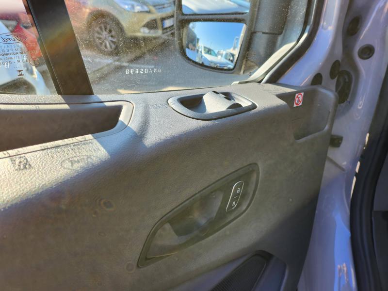 Image FORD Transit 2T Fg E 390 L2H2 135 kW (184 ch) Electrique Batterie 75/68 kWh Trend Business