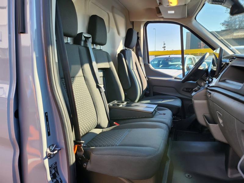 Image FORD Transit 2T Fg E 390 L2H2 135 kW (184 ch) Electrique Batterie 75/68 kWh Trend Business