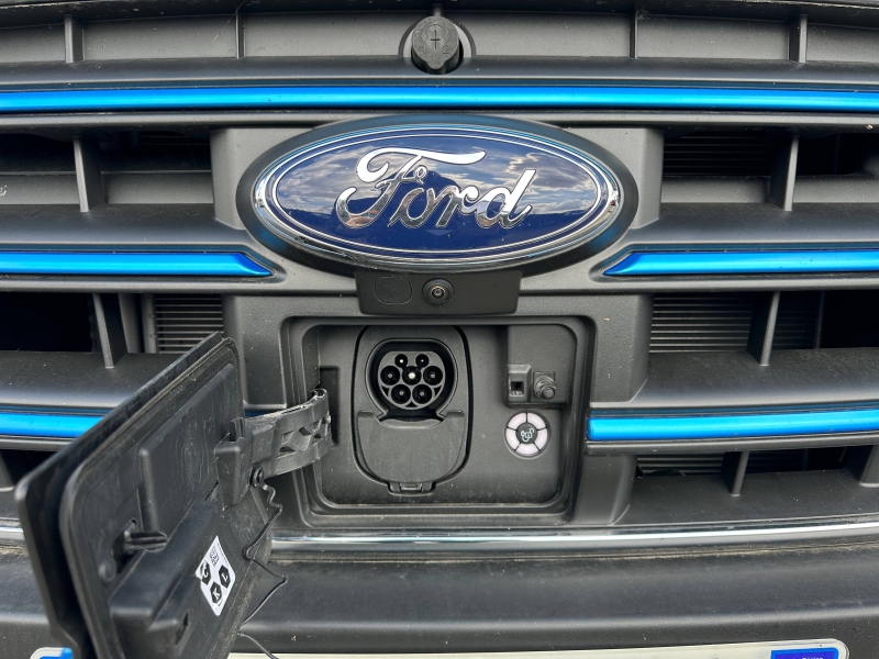Image FORD Transit 2T Fg E 350 L2H2 198 kW Batterie 75/68 kWh Trend Business