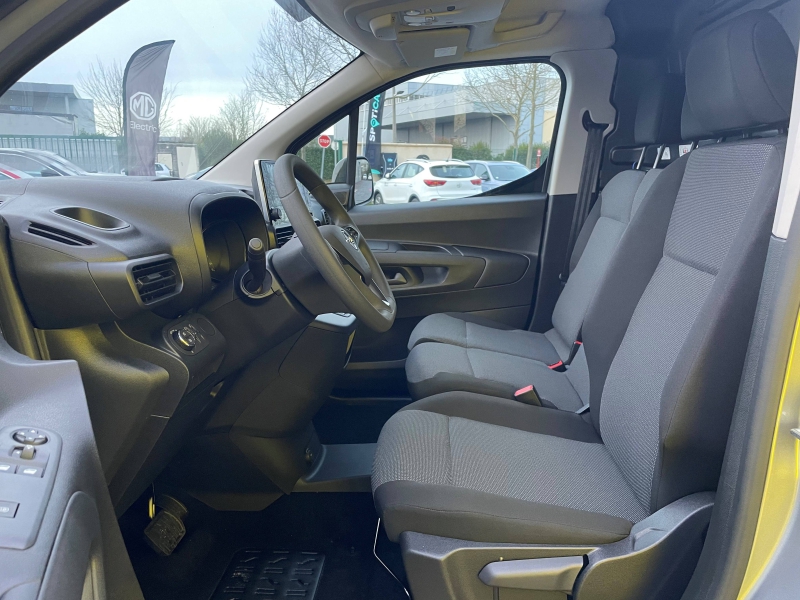 Image OPEL Combo Cargo XL 750kg 100 kW Batterie 50 kWh