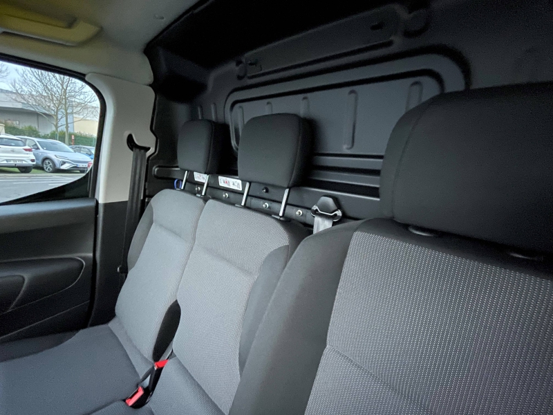 Image OPEL Combo Cargo XL 750kg 100 kW Batterie 50 kWh