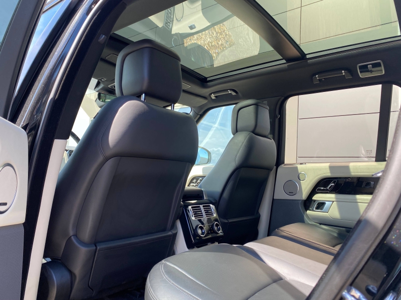 Image LAND-ROVER Range Rover 2.0 P400e 404ch Vogue SWB Mark IX
