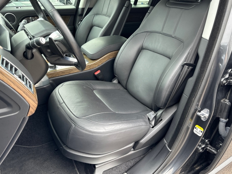 Image LAND-ROVER Range Rover 2.0 P400e 404ch Vogue SWB Mark VIII