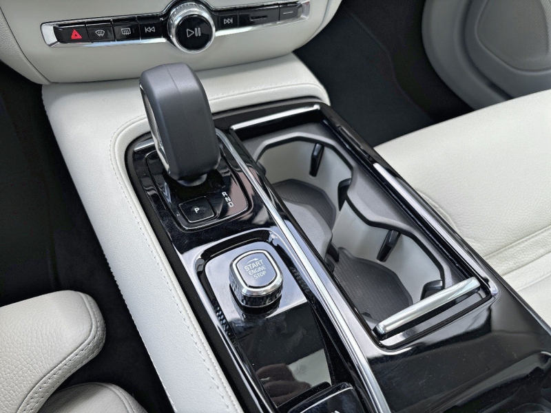 Image VOLVO V60 T6 AWD 253+145ch Plus Style Dark Geartronic 8