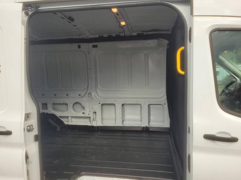 Image FORD Transit 2T Fg PE 350 L3H2 135 kW Batterie 75/68 kWh Trend Business