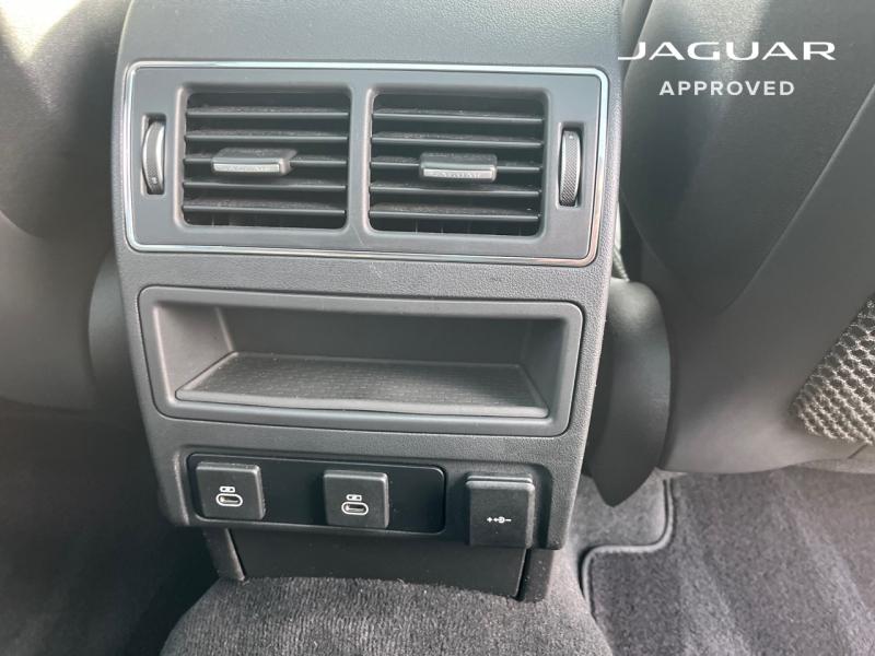 Image JAGUAR F-Pace P400e Plug-in-Hybrid R-Dynamic HSE BVA8 AWD