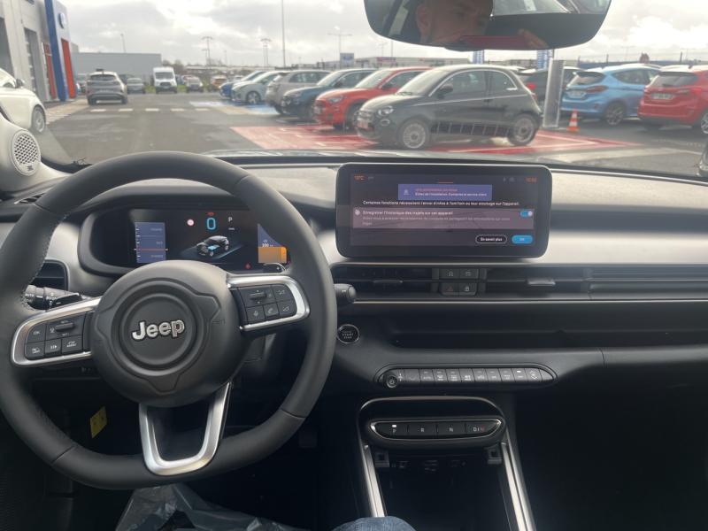 Image JEEP Avenger 1.2 Turbo T3 100ch MHEV Summit BVR6