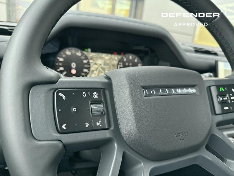 Image LAND-ROVER Defender 110 2.0 P300e X-Dynamic SE