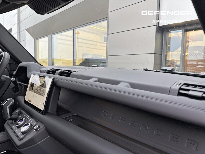 Image LAND-ROVER Defender 110 2.0 P300e X-Dynamic SE