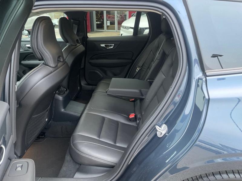 Image VOLVO V60 T6 AWD 253+145ch Plus Style Dark Geartronic 8