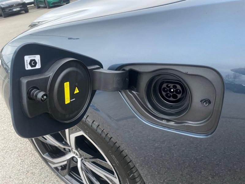 Image VOLVO V60 T6 AWD 253+145ch Plus Style Dark Geartronic 8