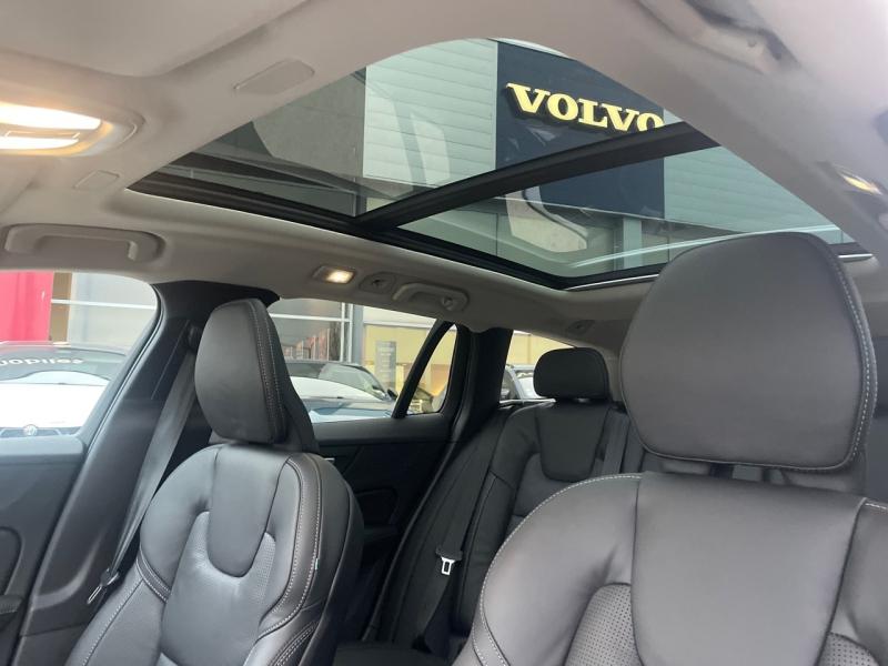 Image VOLVO V60 T6 AWD 253+145ch Plus Style Dark Geartronic 8