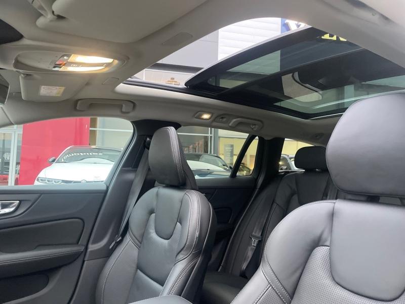 Image VOLVO V60 T6 AWD 253+145ch Plus Style Dark Geartronic 8