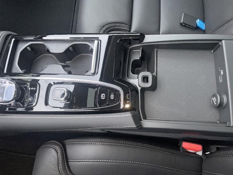 Image VOLVO V60 T6 AWD 253+145ch Plus Style Dark Geartronic 8