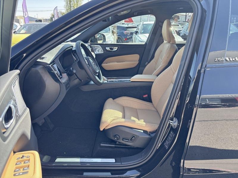 Image VOLVO XC60 T6 Hybride Rechargeable 253 + 145ch Ultra Style Dark Geartronic 8 AWD