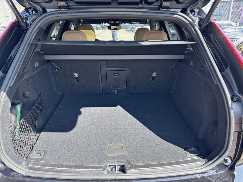 Image VOLVO XC60 T6 Hybride Rechargeable 253 + 145ch Ultra Style Dark Geartronic 8 AWD