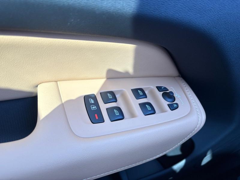 Image VOLVO XC60 T6 Hybride Rechargeable 253 + 145ch Ultra Style Dark Geartronic 8 AWD