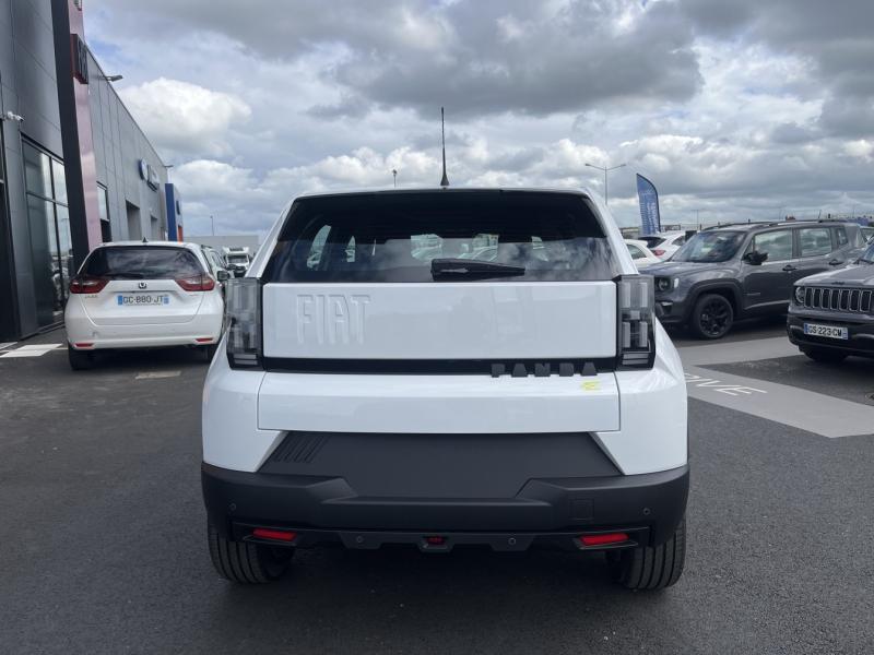 Image FIAT Grande Panda Electrique 113ch Red