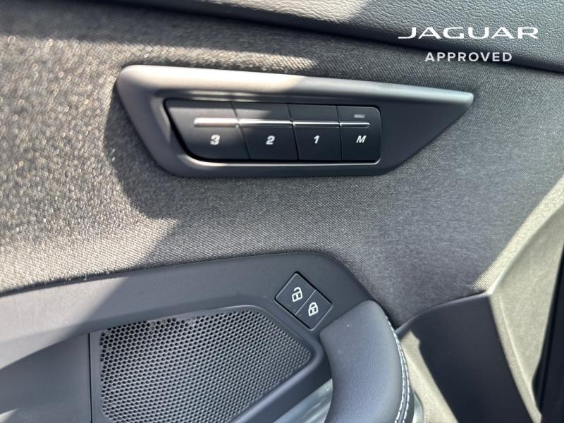 Image JAGUAR E-Pace P300e PHEV 309ch R-Dynamic HSE