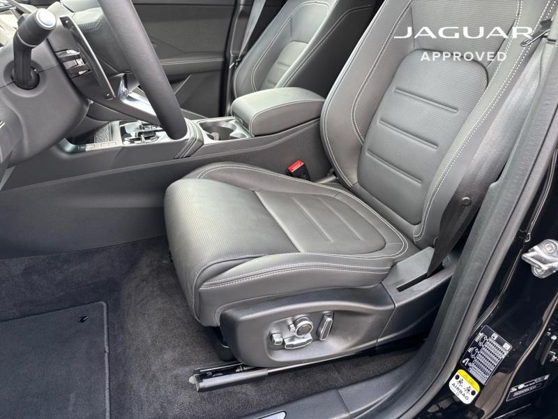 Image JAGUAR E-Pace P300e PHEV 309ch R-Dynamic HSE