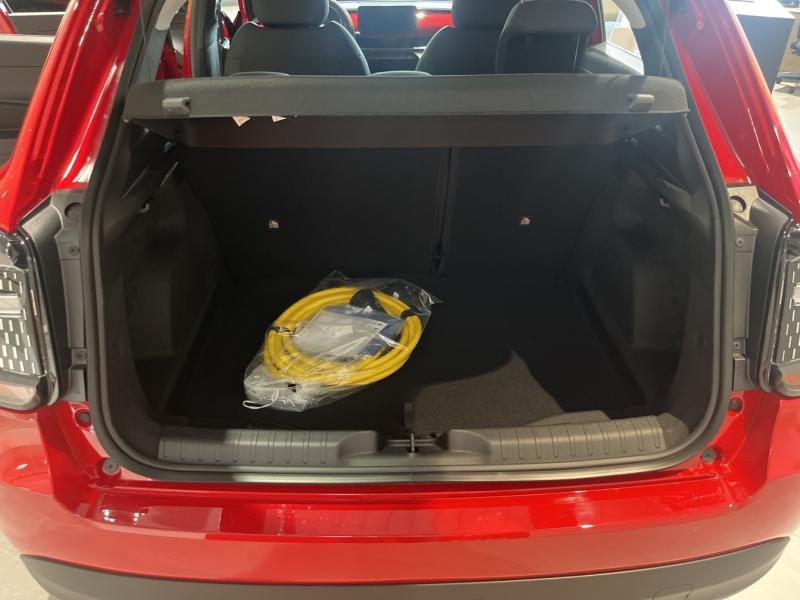 Image FIAT 600 e 156ch 54kWh Red