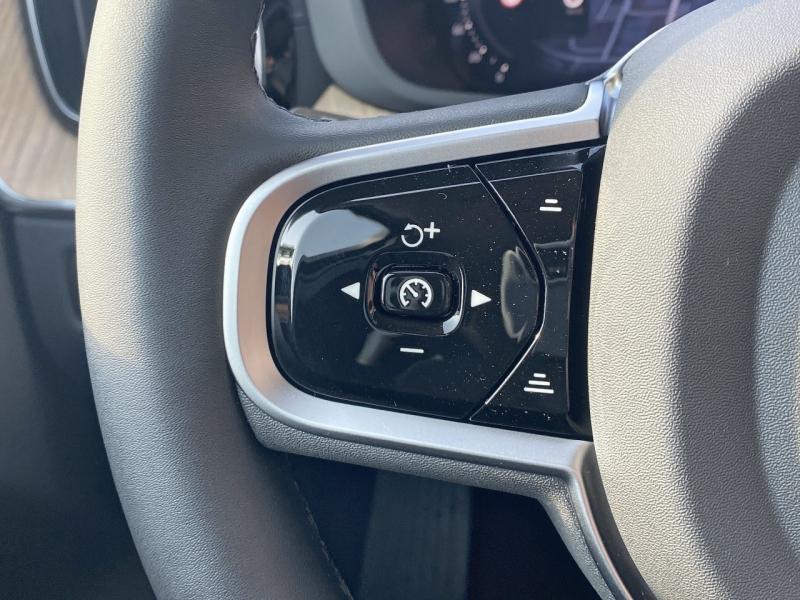 Image VOLVO XC60 T6 Hybride Rechargeable 350ch Ultra Style Dark Geartronic 8 AWD