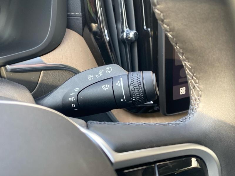 Image VOLVO XC60 T6 Hybride Rechargeable 350ch Ultra Style Dark Geartronic 8 AWD