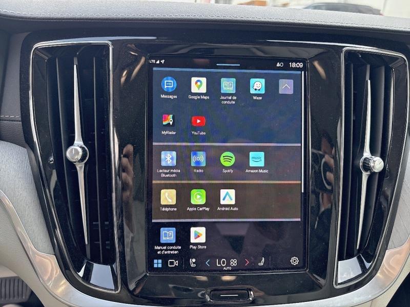 Image VOLVO V60 B4 197ch Ultra Style Dark DCT 7