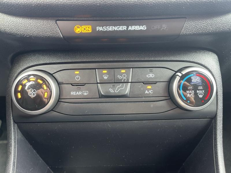 Image FORD Fiesta 1.0 EcoBoost 100ch Stop&Start Trend 5p Euro6.2