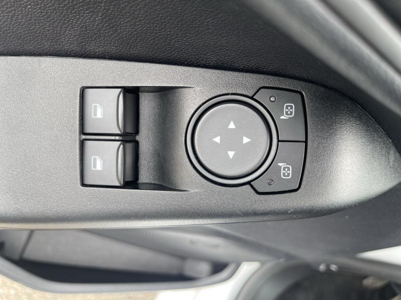 Image FORD Fiesta 1.0 EcoBoost 100ch Stop&Start Trend 5p Euro6.2