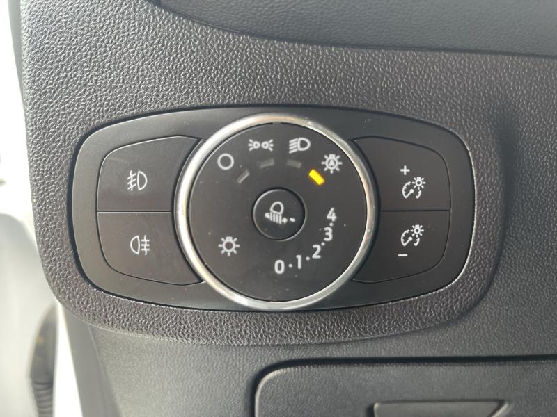 Image FORD Fiesta 1.0 EcoBoost 100ch Stop&Start Trend 5p Euro6.2