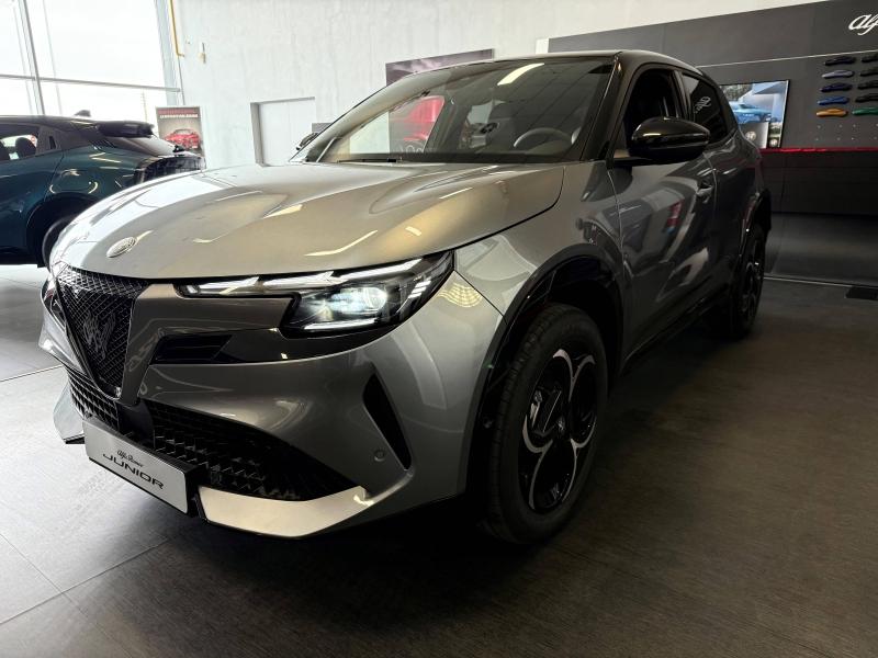 Image ALFA ROMEO Junior 1.2 Ibrida 145ch Premium e-DCT6 Q4