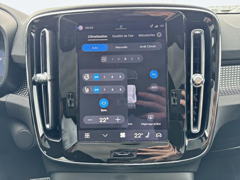 Image VOLVO EC40 Single Extended Range 252ch Black Edition