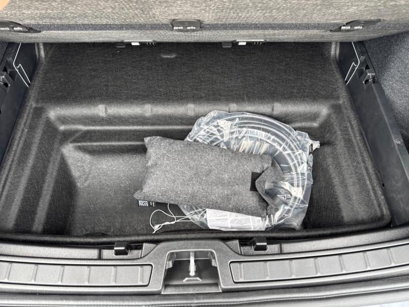 Image VOLVO EC40 Single Extended Range 252ch Black Edition