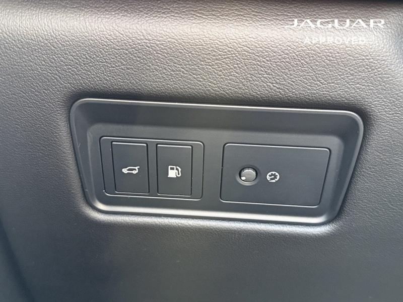 Image JAGUAR F-Pace P400e Plug-in-Hybrid R-Dynamic HSE BVA8 AWD