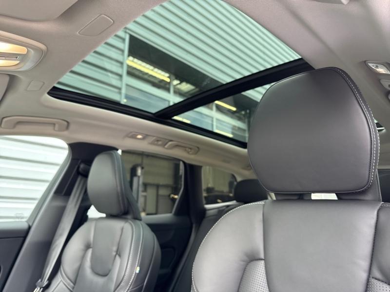 Image VOLVO XC60 T6 Hybride Rechargeable 350ch Ultra Style Dark Geartronic 8 AWD