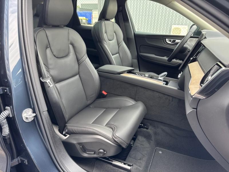 Image VOLVO XC60 T6 Hybride Rechargeable 350ch Ultra Style Dark Geartronic 8 AWD