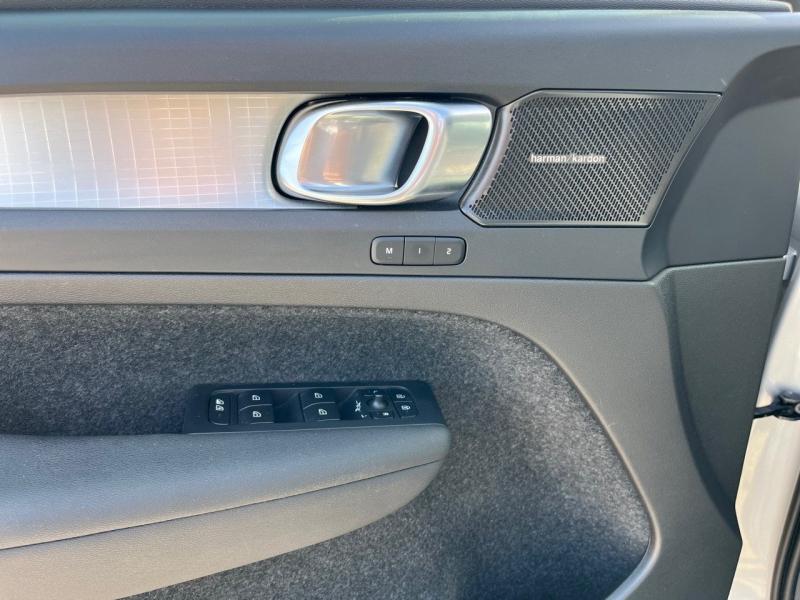 Image VOLVO XC40 B3 163ch Plus DCT 7