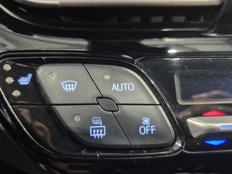 Image TOYOTA C-HR 184h Collection 2WD E-CVT MC19