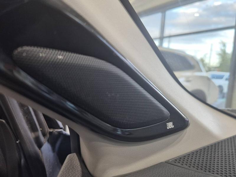 Image TOYOTA C-HR 184h Collection 2WD E-CVT MC19