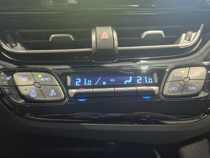 Image TOYOTA C-HR 184h Collection 2WD E-CVT MC19