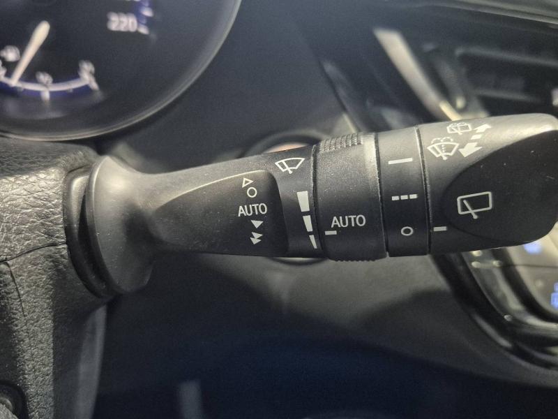 Image TOYOTA C-HR 184h Collection 2WD E-CVT MC19