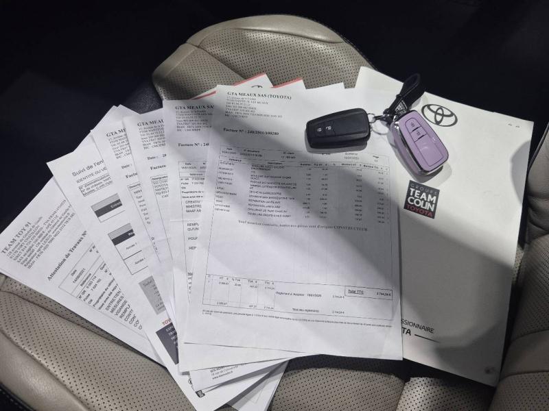 Image TOYOTA C-HR 184h Collection 2WD E-CVT MC19