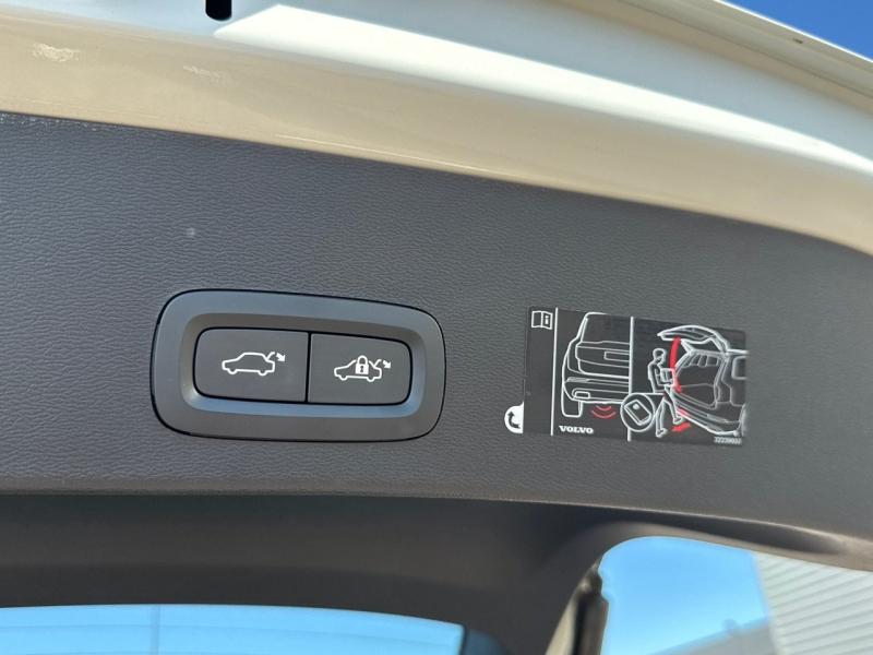 Image VOLVO XC40 T5 Recharge 180 + 82ch R-Design DCT 7