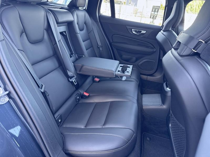 Image VOLVO V60 T6 AWD 253+145ch Plus Style Dark Geartronic 8