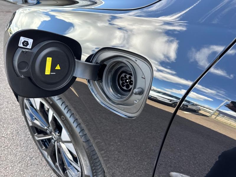 Image VOLVO XC60 T6 Hybride Rechargeable 350ch Ultra Style Dark Geartronic 8 AWD