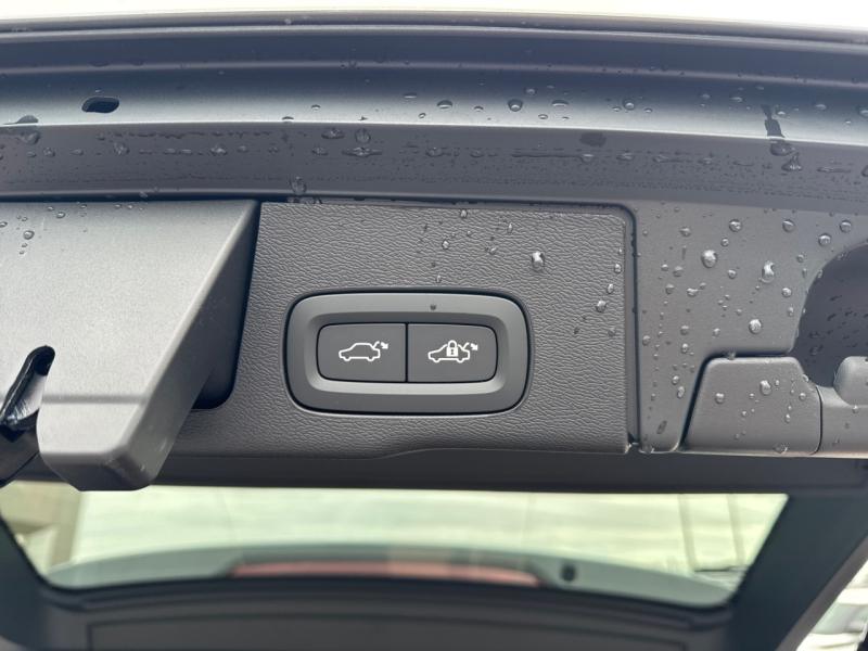 Image VOLVO XC60 T6 Hybride Rechargeable 350ch Black Edition Geartronic 8 AWD