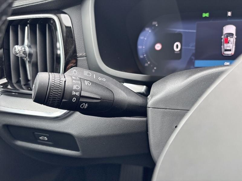 Image VOLVO V60 B4 197ch Ultra Style Dark DCT 7