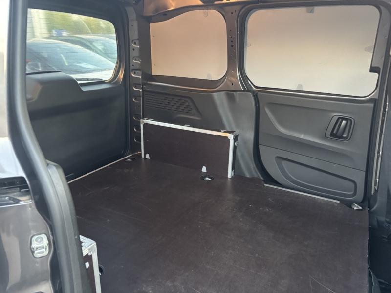 Image PEUGEOT Partner M 650kg BlueHDi 130ch S&S Pack Asphalt Connect